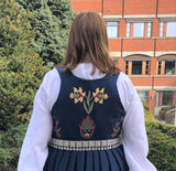 Graffer damebunad med brodert liv
