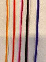 Fløyelsbånd 0,6cm.